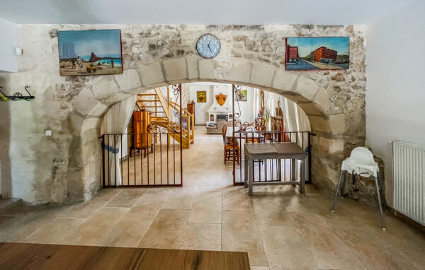 Location de vacances - Tarascon , France - FPB627 301