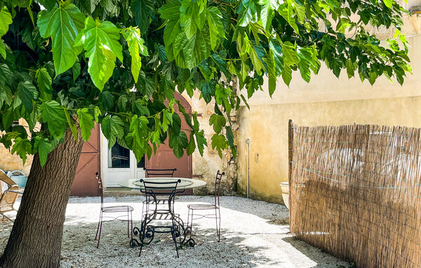 Location de vacances - Tarascon , France - FPB627 2