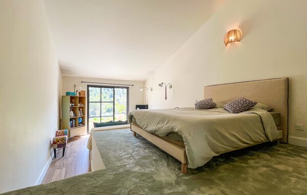 Holiday Home - Les Baux-de-Provence , France - FPB630 601