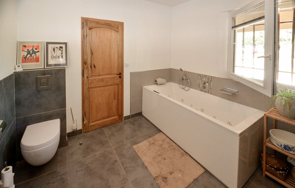 Location de vacances - Venelles , France - FPB635 702