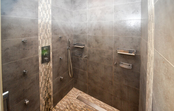 Location de vacances - Venelles , France - FPB635 703