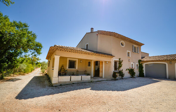 Location de vacances - Venelles , France - FPB635 82