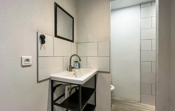 Location de vacances - Cabannes , France - FPB645 701