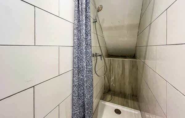 Location de vacances - Cabannes , France - FPB645 703