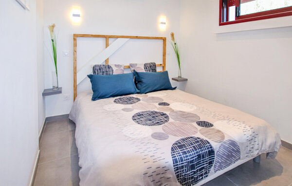 Location de vacances - Salon de Provence , France - FPB646 601