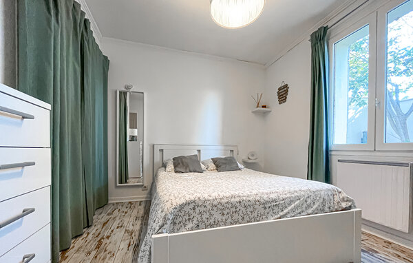 Location de vacances - Cabannes , France - FPB647 601