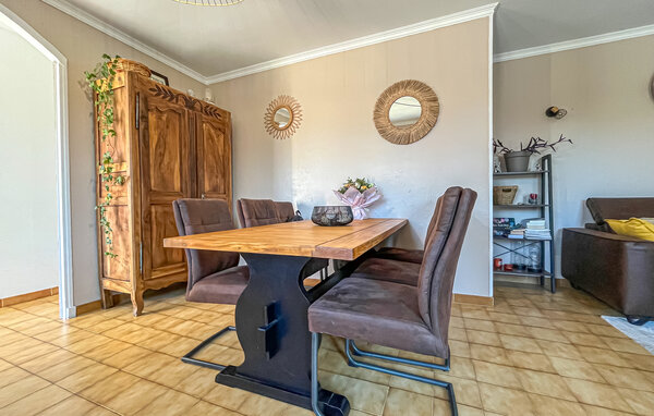 Location de vacances - Cabannes , France - FPB647 302