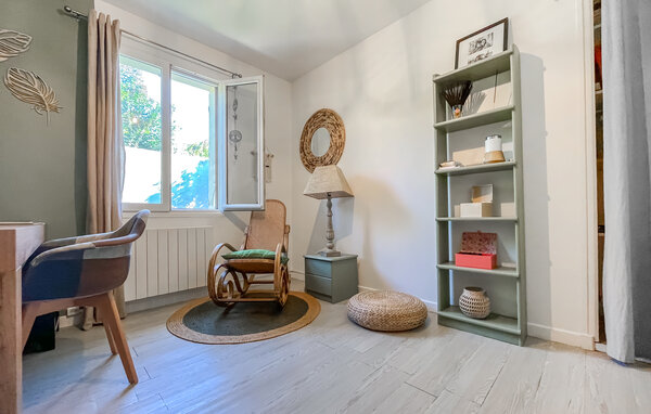 Location de vacances - Cabannes , France - FPB647 303