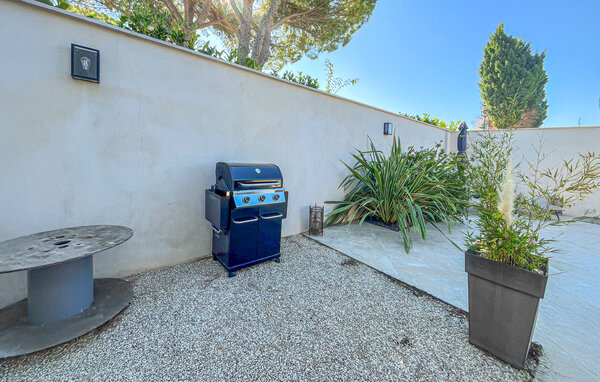 Location de vacances - Cabannes , France - FPB647 7