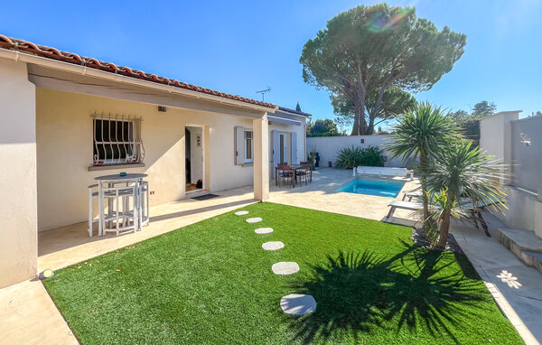 Location de vacances - Cabannes , France - FPB647 1