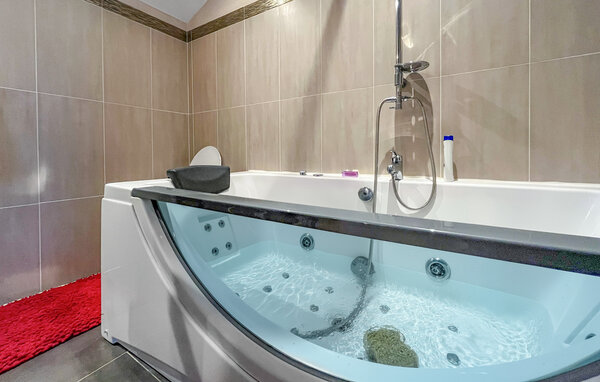 Location de vacances - Cabannes , France - FPB648 703