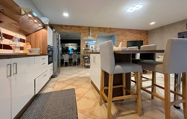 Location de vacances - Cabannes , France - FPB648 8