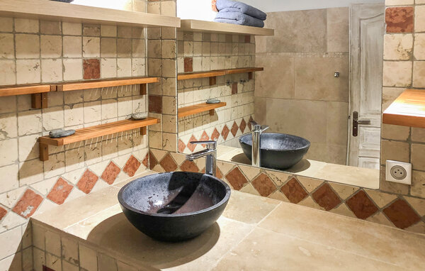 Location de vacances - Gemenos , France - FPB652 701