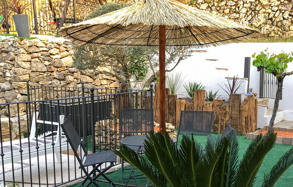 Location de vacances - Gemenos , France - FPB652 101