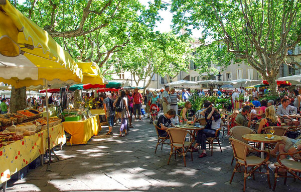 Casa de vacaciones - Arles , Francia - FPB663 904