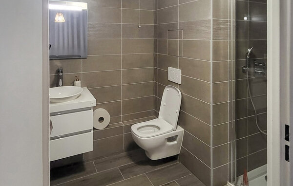 Apartamento - Marseille , Francia - FPB666 701