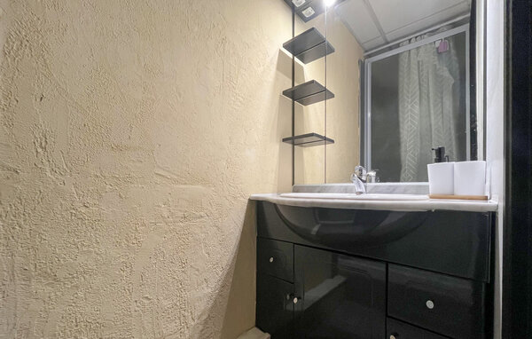 Apartamento - Arles , Francia - FPB670 701