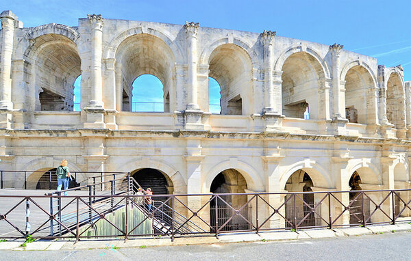 Casa de vacaciones - Arles , Francia - FPB674 906