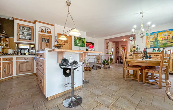 Location de vacances - Miramas , France - FPB683 402