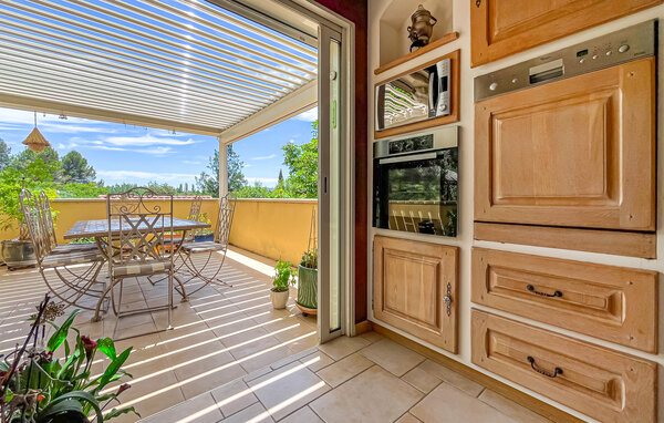 Location de vacances - Miramas , France - FPB683 406