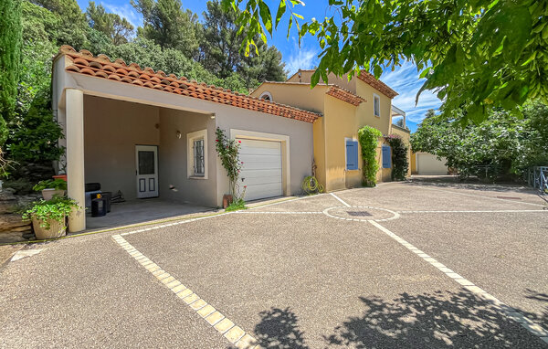 Location de vacances - Miramas , France - FPB683 110
