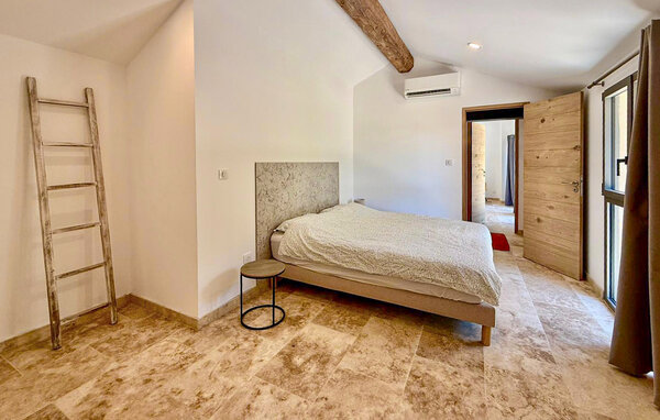 Location de vacances - Saint-Martin-de-Crau , France - FPB688 601