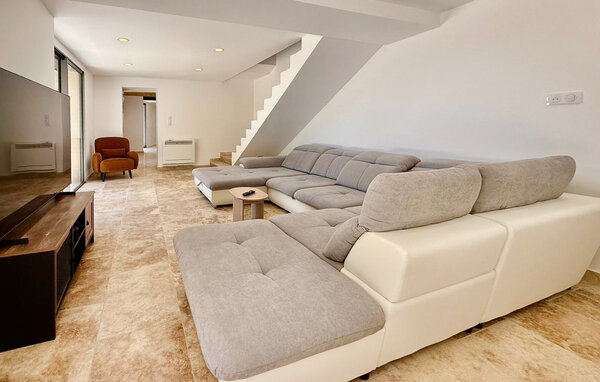 Location de vacances - Saint-Martin-de-Crau , France - FPB688 3