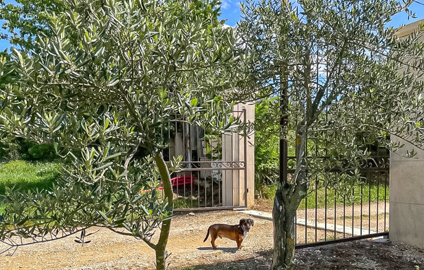 Vakantiehuis - Eyragues , Frankrijk - FPB696 104