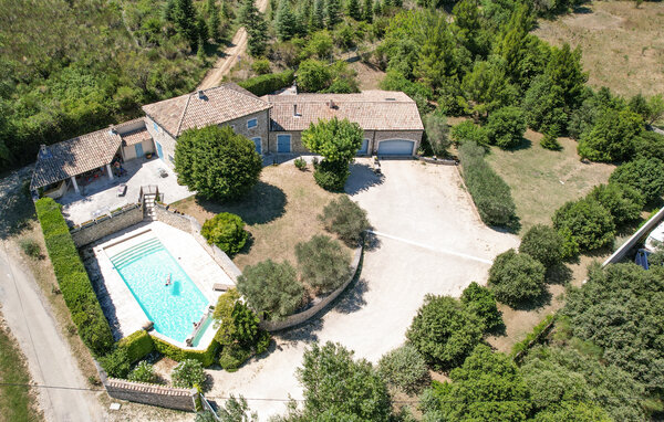 Location de vacances - Montélimar , France - FPD032 83