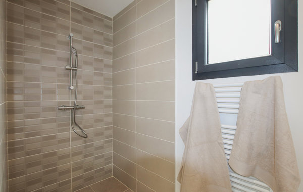 Location de vacances - La Bégude de Mazenc , France - FPD403 701