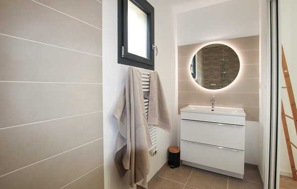 Location de vacances - La Bégude de Mazenc , France - FPD403 702