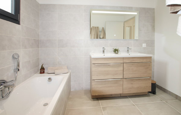Location de vacances - La Bégude de Mazenc , France - FPD403 705