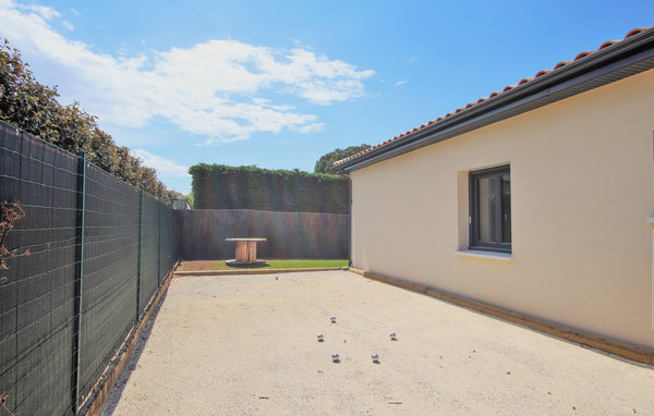 Location de vacances - La Bégude de Mazenc , France - FPD403 102