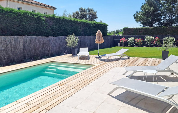 Location de vacances - La Bégude de Mazenc , France - FPD403 13