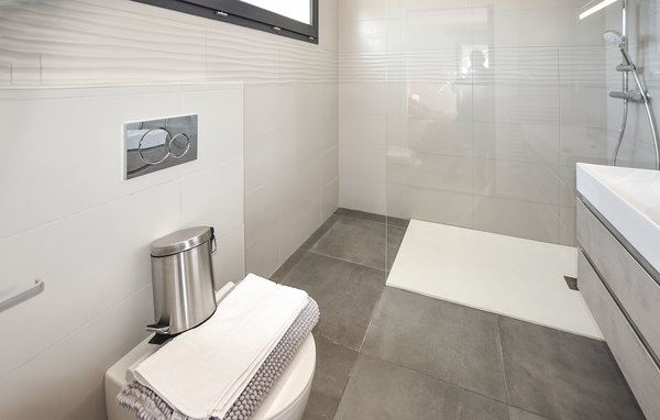Location de vacances - Colonzelle , France - FPD411 702