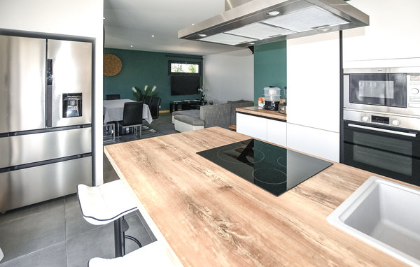 Location de vacances - Colonzelle , France - FPD411 401