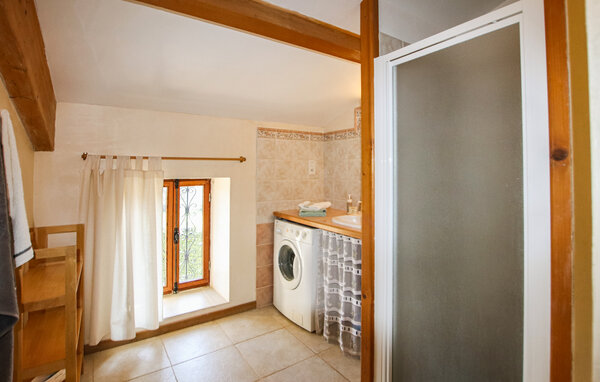 Location de vacances - Salles sous Bois , France - FPD483 701