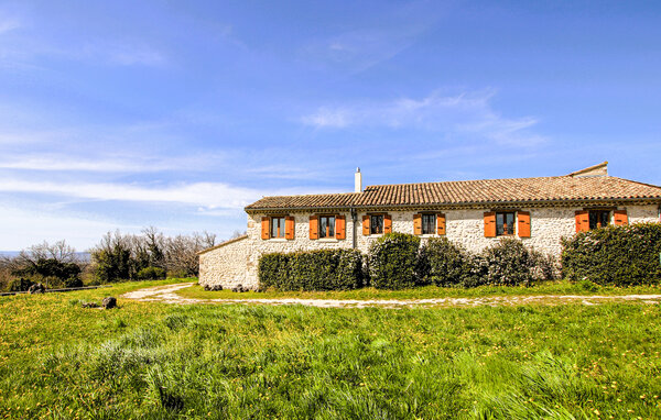 Location de vacances - Salles sous Bois , France - FPD483 82