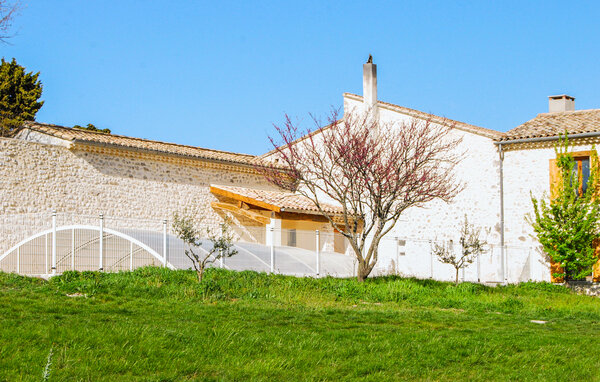 Location de vacances - Salles sous Bois , France - FPD483 13
