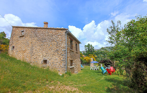 Semesterhus - La Motte Chalancon , Frankrike - FPD508 81