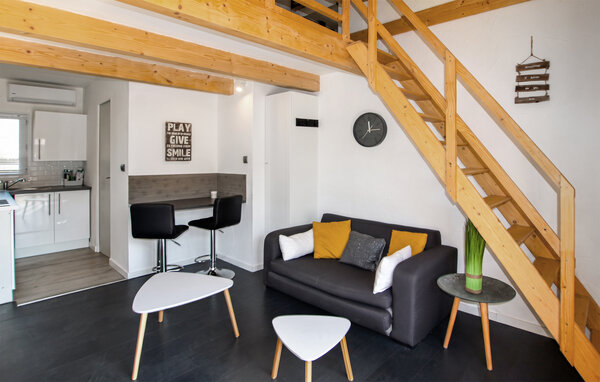 Holiday Home - Montélimar , France - FPD512 401