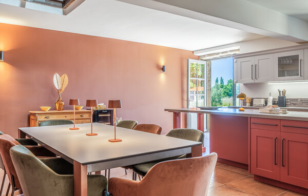 Semesterhus - Travaillan , Frankrike - FPP023 401