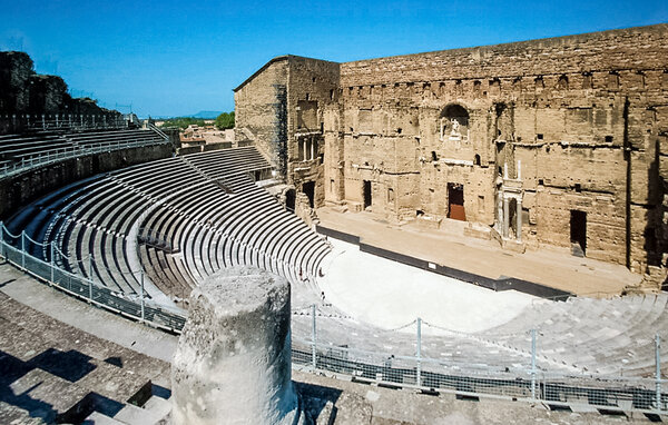 Semesterhus - Monteux , Frankrike - FPP024 903