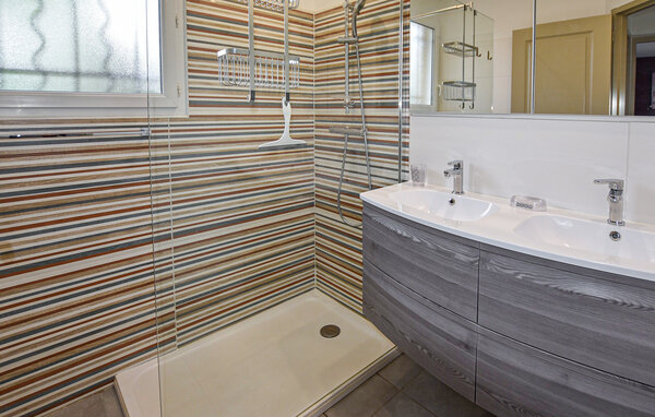 Semesterhus - Mazan , Frankrike - FPP099 701