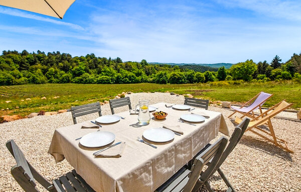 Location de vacances - Saint-Trinit , France - FPP125 101