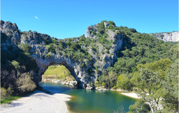 Location de vacances - Pont Saint Esprit , France - FPV576 903