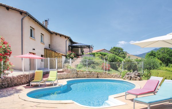 Location de vacances - Saint Fortunat sur Eyrieux , France - FRA123 1