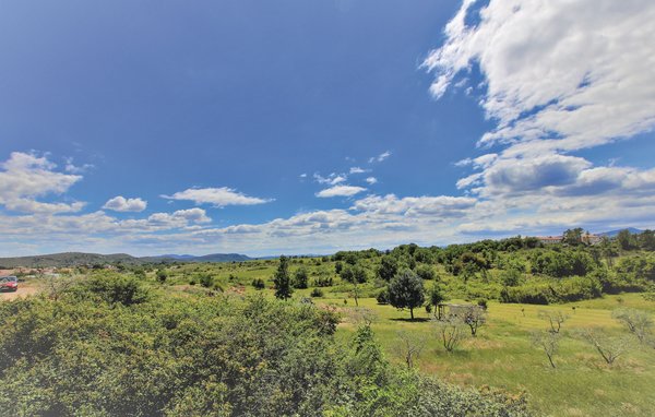 Location de vacances - La Chapelle sous Aubenas , France - FRA141 901