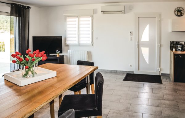 Location de vacances - La Chapelle sous Aubenas , France - FRA141 305