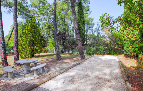 Location de vacances - Aubenas , France - FRA245 101